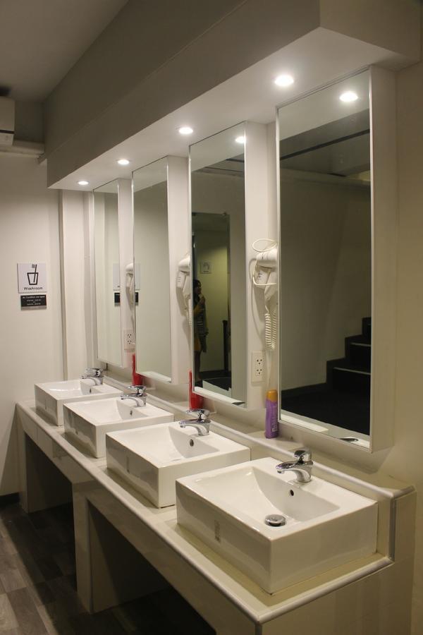 Hostel Citi Square By Battery Park Chiang Mai Exterior foto